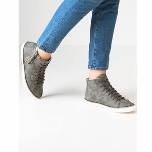 💃Last Chance💃 Espirit Gray Hightop Trainers